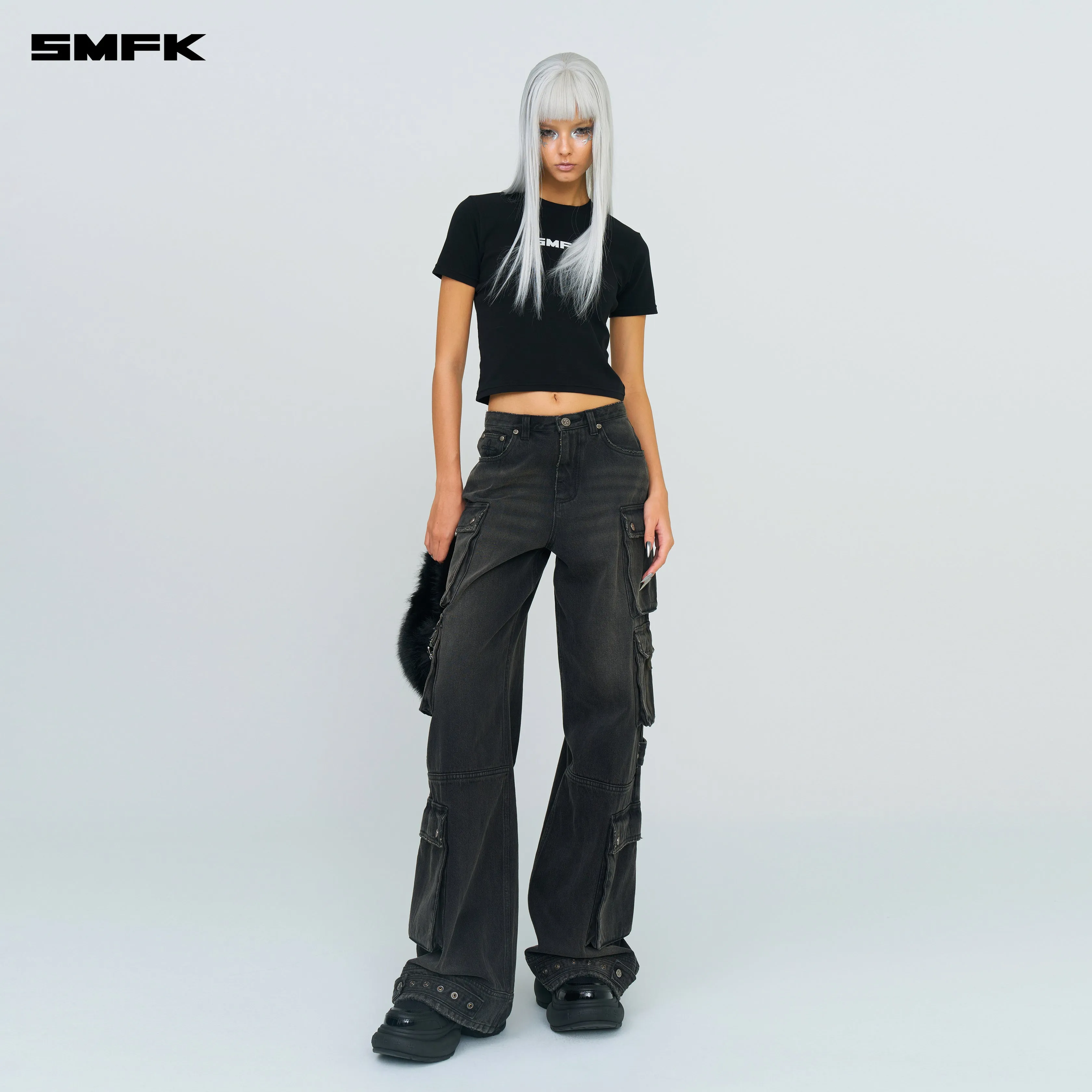 FUTURE Mode Standard Fit Tee Black