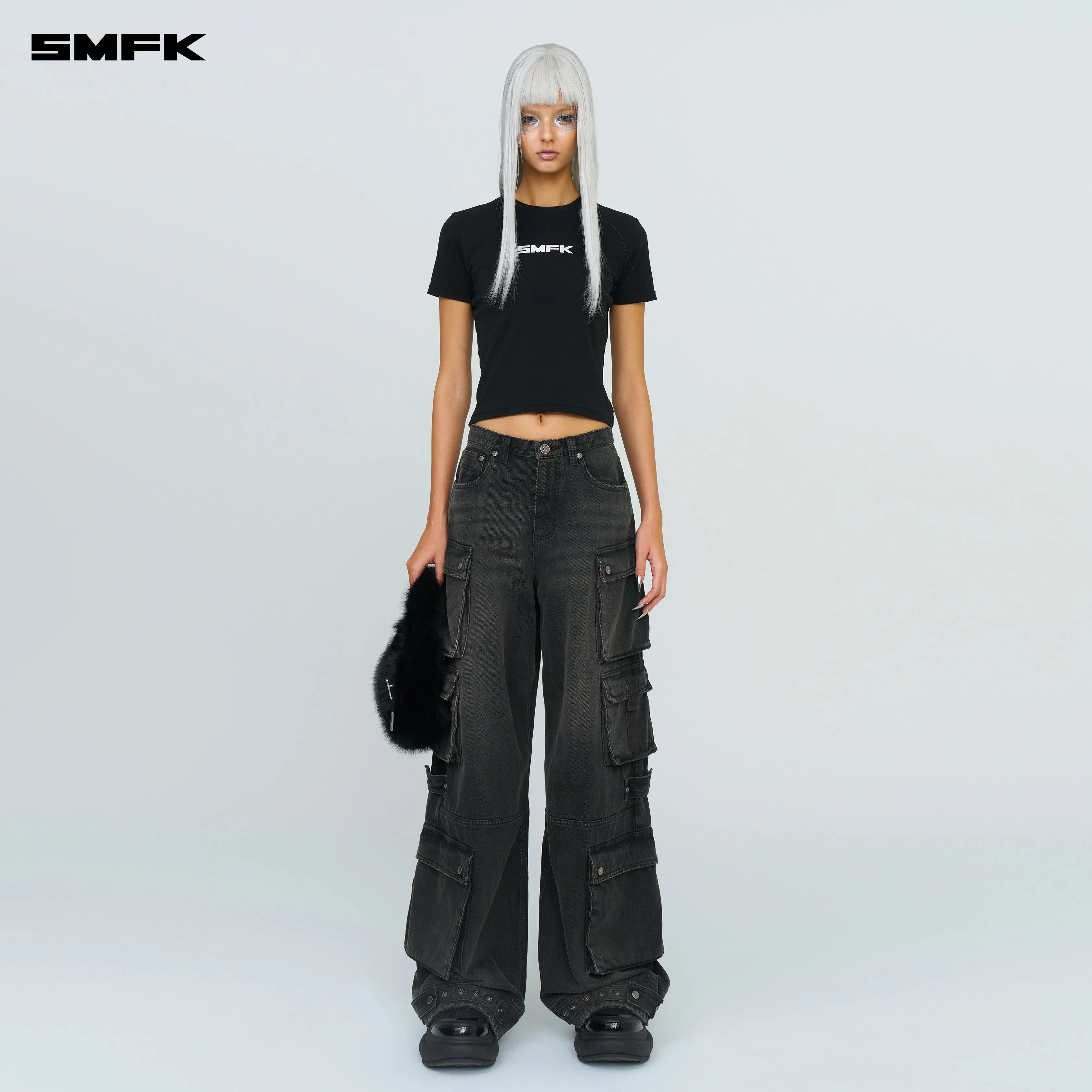 FUTURE Mode Standard Fit Tee Black