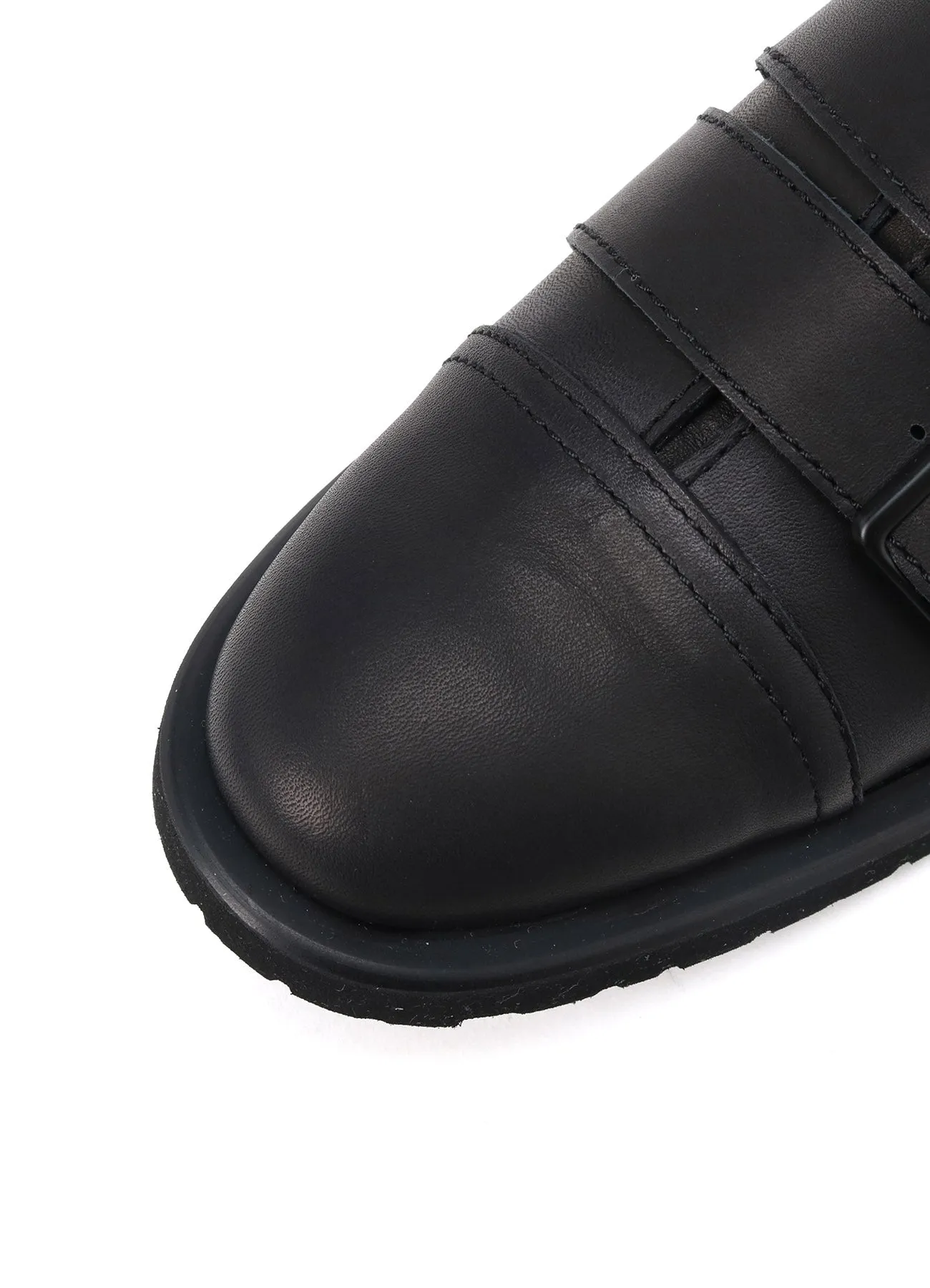 MATTE SMOOTH LEATHER BELTED SHOES