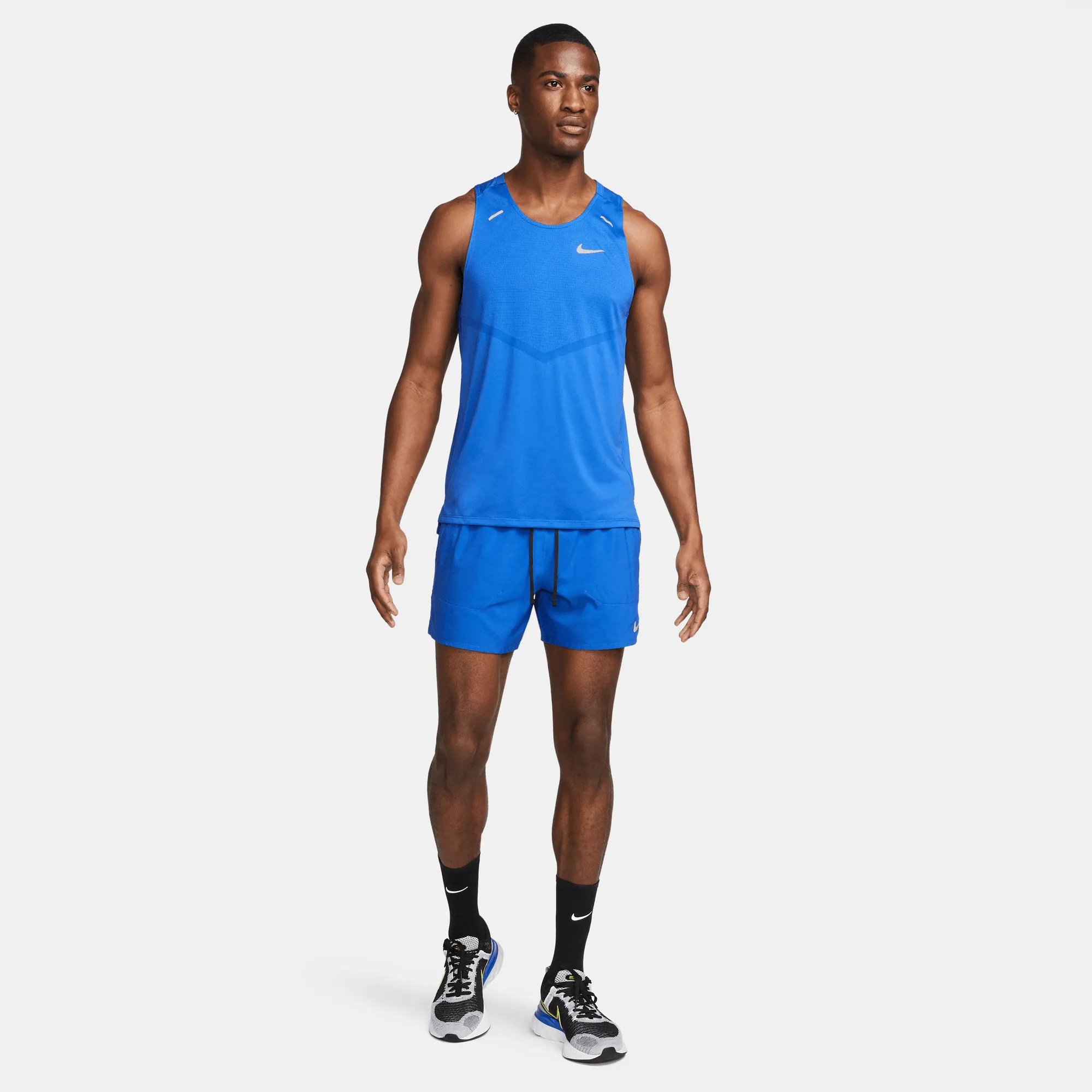 Men's DRI-FIT Stride 5" Shorts (480 - Game Royal/Black/Reflective Silver)