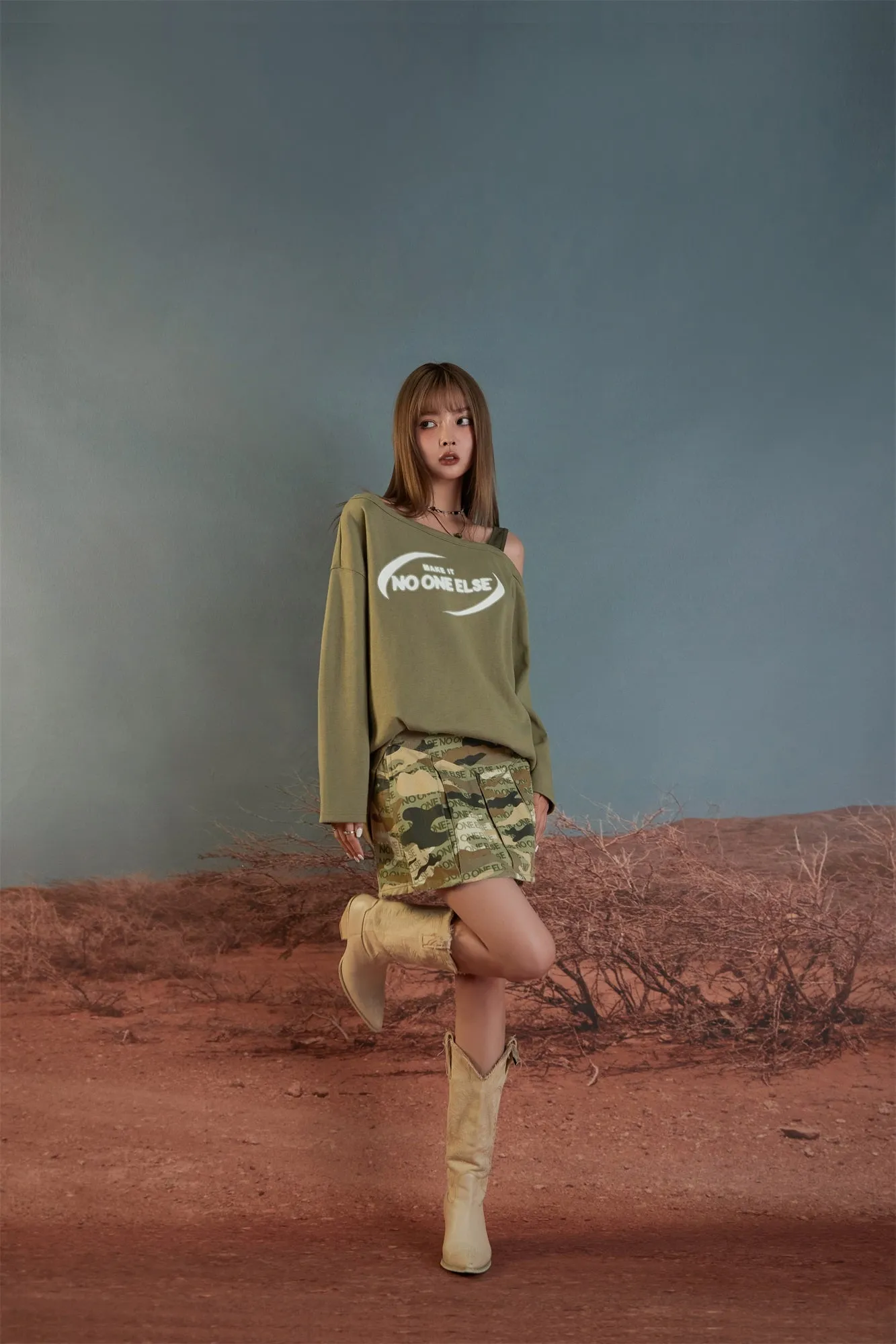 Noe Off Shoulder Loose Fit T-shirt