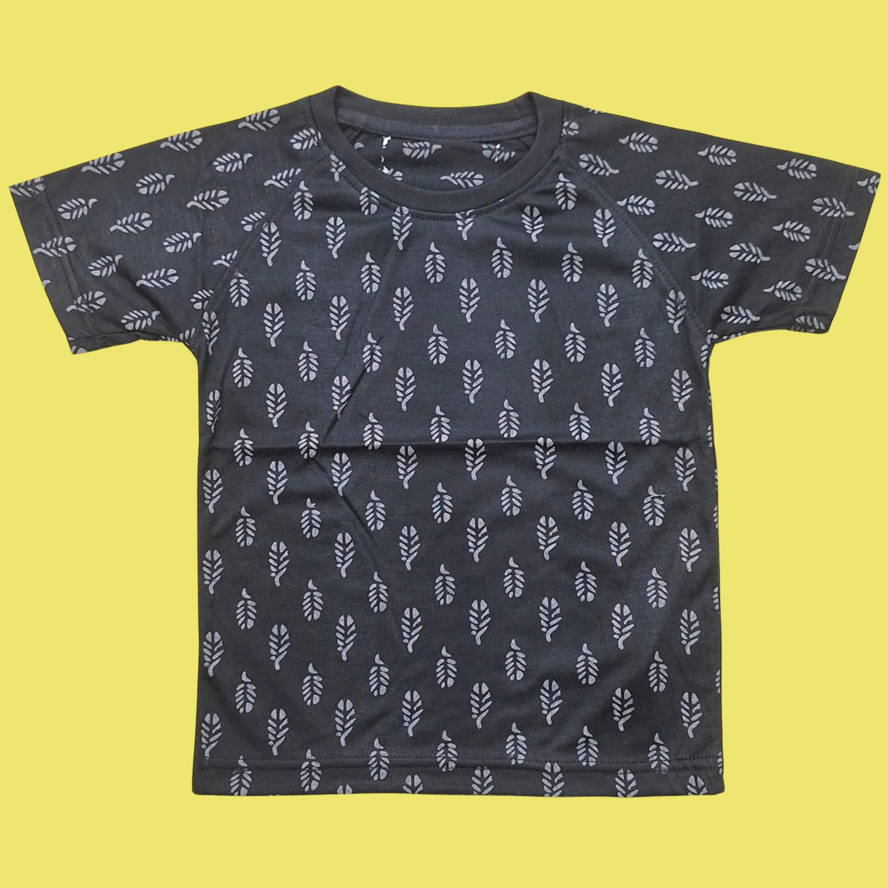 Super Kid - T-Shirt & Denim Shorts - Leaves