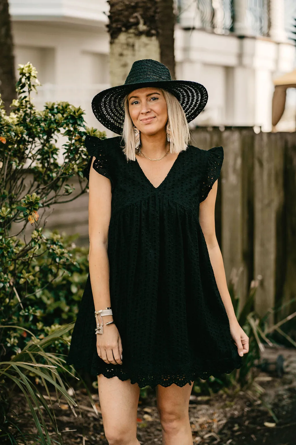 Throwing Shade Wide Brim Hat with Black Band in Black