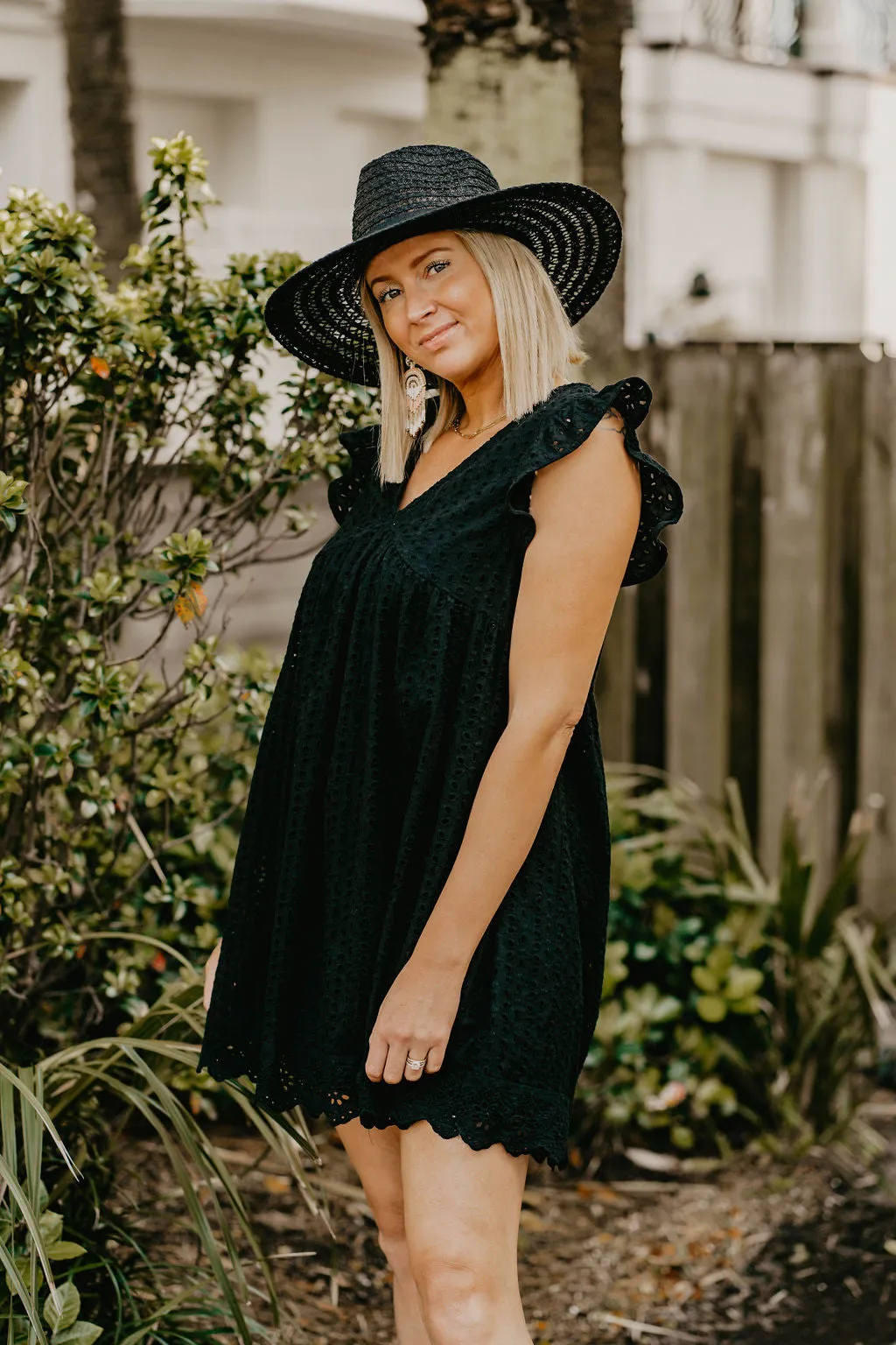 Throwing Shade Wide Brim Hat with Black Band in Black