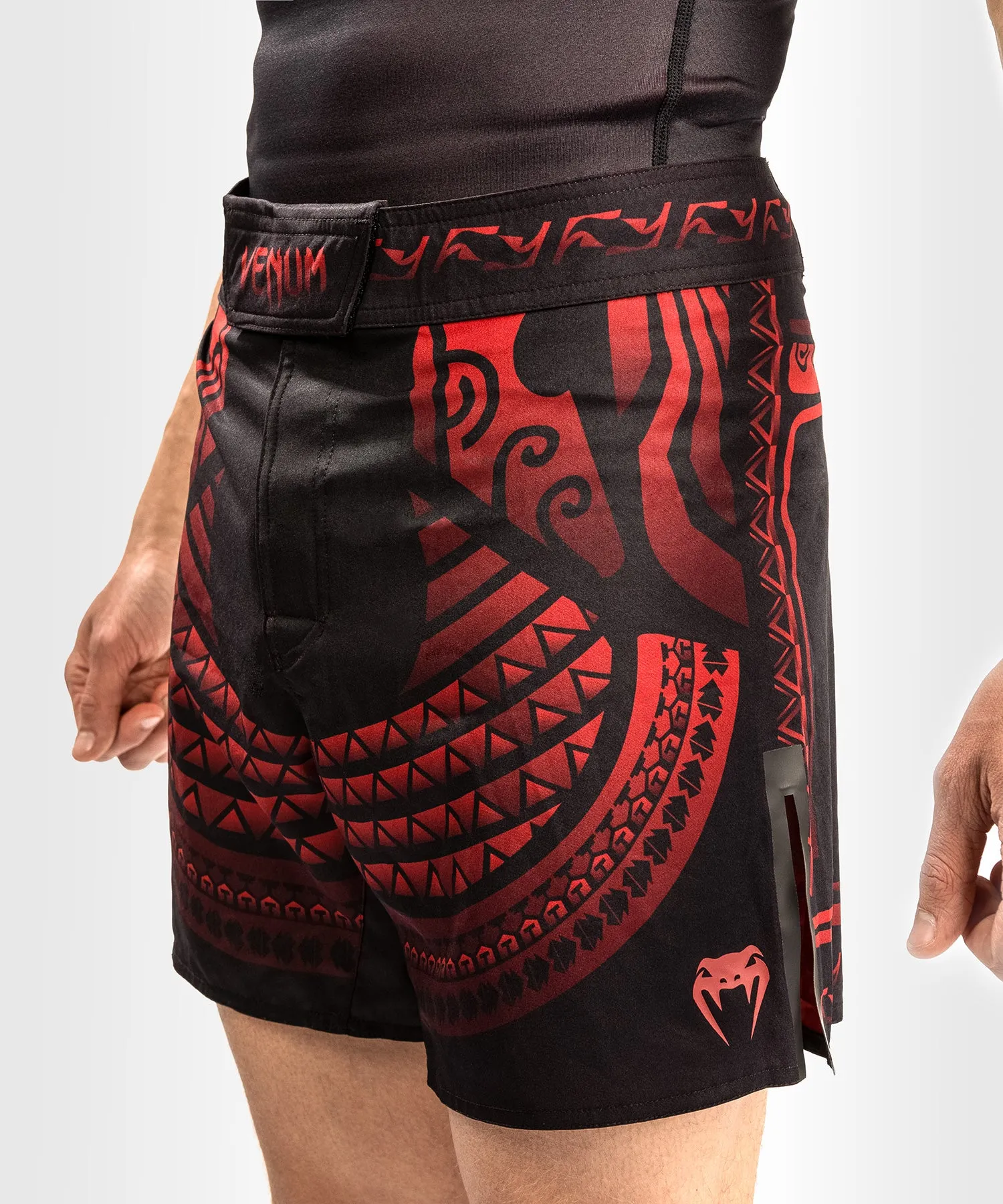 Venum Nakahi Fightshorts - Black/Red