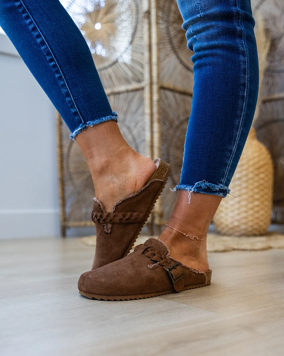 Very G Iris 2 Slides - Tan