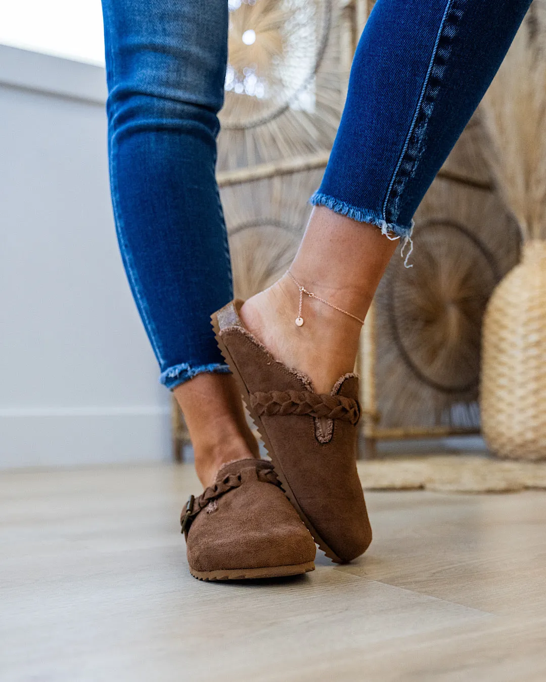 Very G Iris 2 Slides - Tan