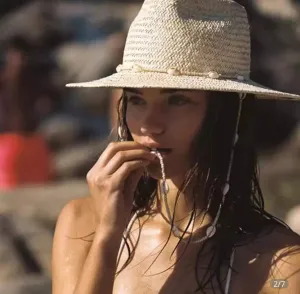 Womens Straw Vacation Fedora  Hat With Shell Band